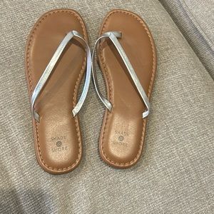 Flip flops womens size 6